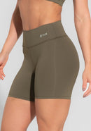 Short fitness feminino preto básico dlk